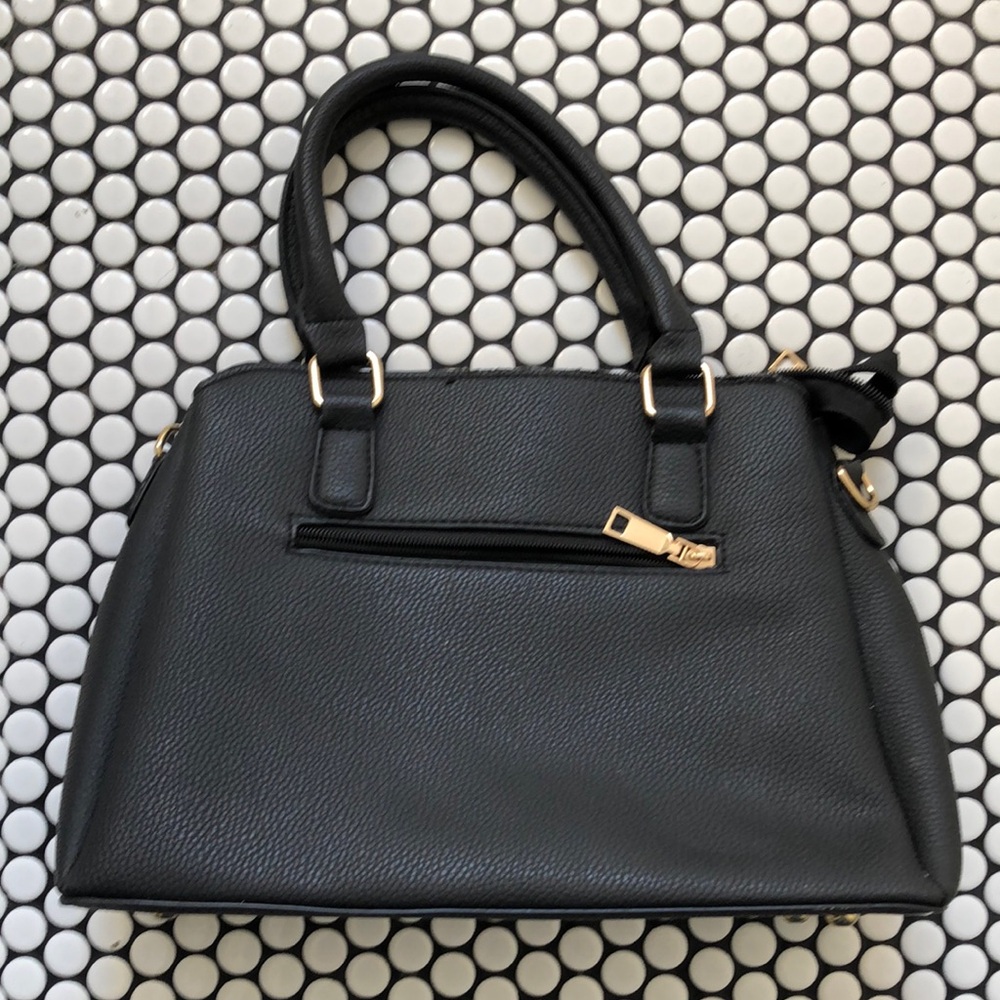 Elegant Black Handbag
